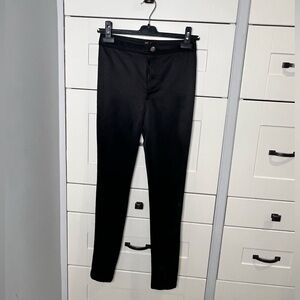 Forever 21. Size extra small. Shimmery pant. Skinny. Stretch. Pockets.